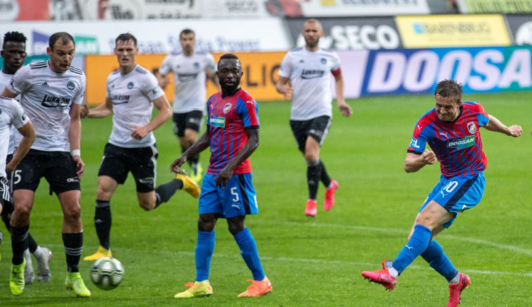 Viktoriáni doma v dešti porazili Zlín 3:0, trefili se tři různí hráči