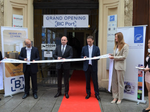 Ve sdílených kancelářích budou mladé firmy pracovat s virtuální realitou