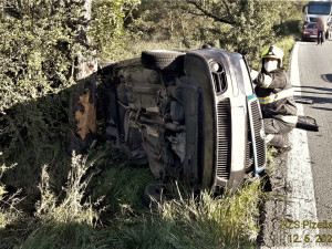 Tento vůz havaroval u Starého Plzence