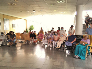 Jak slíbil, tak učinil, Honzík Kubiš (10) poděkoval Domažlické nemocnici koncertem