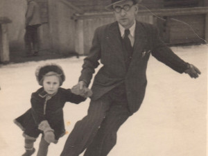 Hana spolu s otcem, cca v roce 1938