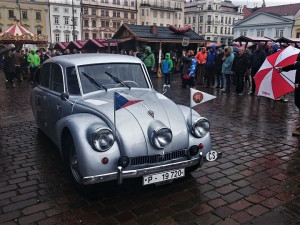 Na první expedici vyjížděli cestovatelé v legendrní Tatře Hanzelky a Zikmunda