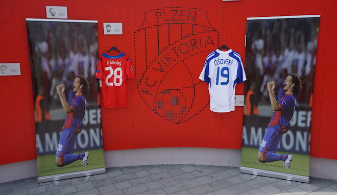 V prostorách Pamětního místa Brány borců viktoriánského stadionu vzniklo pietní místo, kde mohou fanoušci zapálit svíčku za Mariána Čišovského