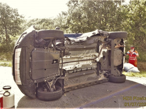 Cizinec nedal přednost v jízdě, dva automobily se srazily v křižovatce