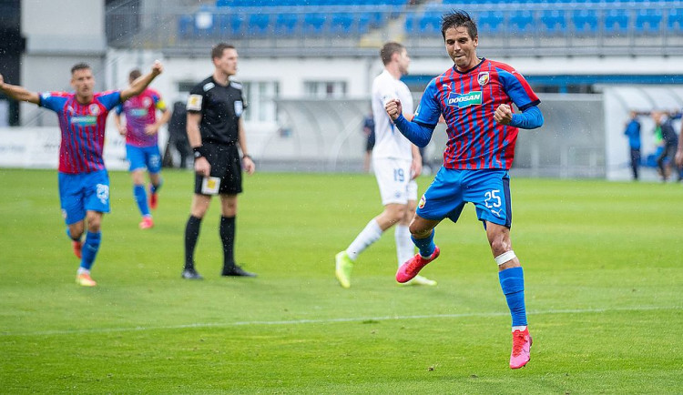 Nádherný konec sezony i skvělá rozlučka s kapitánem, Plzeň rozstřílela Liberec 4:0