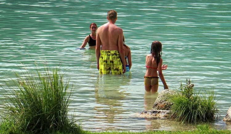 Kvalita vody v rybnících, nádržích a koupalištích je stále v pořádku