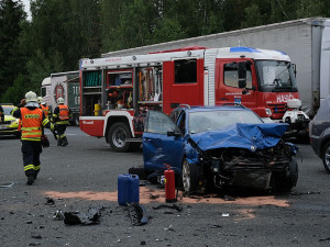 Nechvalně proslulá křižovatka u obce Seč má další oběť, srazily se tam dva osobáky
