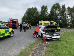 Nechvalně proslulá křižovatka u obce Seč má další oběť, srazily se tam dva osobáky
