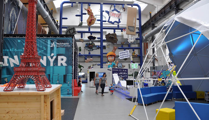 V Techmanii je k vidění i slavná a kontroverzní Entropa od Davida Černého