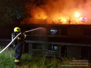 Za požárem luxusního apartmánového domu na Šumavě je nedbalost, škoda činí osm milionů
