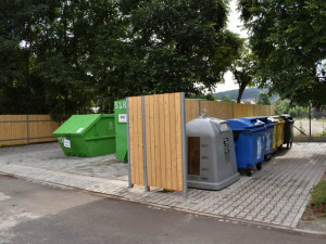 Už žádné černé skládky, pomoci má moderní sběrné místo