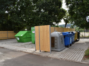 Už žádné černé skládky, pomoci má moderní sběrné místo
