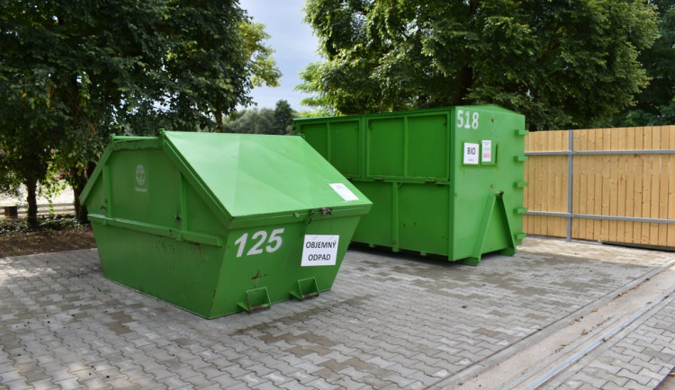 Už žádné černé skládky, pomoci má moderní sběrné místo