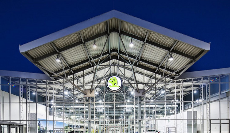 Nové elektrické SUV Enyaq iV od Škodovky bude mít světovou premiéru 1. září v Praze