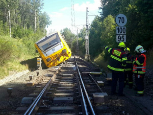 Nehoda vlaku, provoz na Plzeň - Cheb je dočasně přerušen