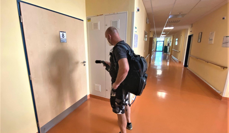 Domažlická nemocnice dezinfikovala své prostory unikátní nanotechnologií proti covid-19