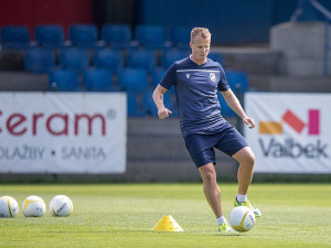 Viktoriáni za sebou mají první trénink po dovolené, poprvé vyzkoušeli nové oblečení