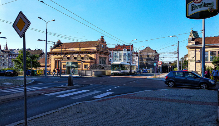 Přes most Ivana Magora Jirouse až do pondělí nepřejedete