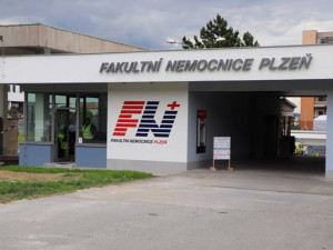 Lochotínský areál FN Plzeň má nový vstup, je v něm i bistro