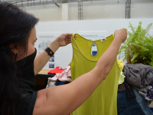 Hromadí se vám ve skříni věci, které nenosíte? Zkuste Swap a pošlete je dál