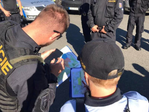 Desítky policistů hledají v terénu na Rokycansku seniora, který se nevrátil do domova