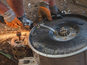 FOTO: S barevným kontejnerem to teprve začíná. Jak vypadá cesta tříděného odpadu?
