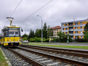 Osvobozujícím verdiktem ukončil Nejvyšší soud kriminalizaci plzeňské řidičky tramvaje