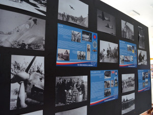 Hangár s historickými skvosty se otevřel veřejnosti, zítra čekejte na nebi Spitfire