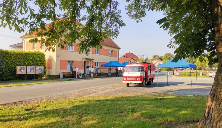 Obyvatelé Tatiné mají za sebou plošné testování na covid-19, týkalo se zhruba 140 lidí