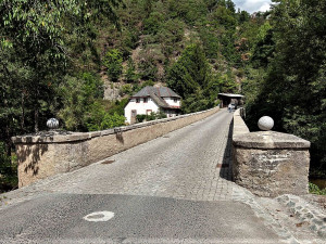 Historický most v Rabštejně nad Střelou prošel rekonstrukcí za 24 milionů, vrátí se na něj auta