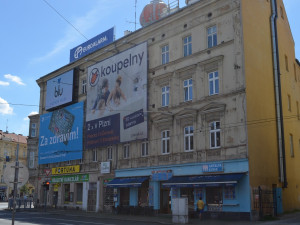 Přijde vám Plzeň přeplácaná reklamou? Město chce řešit, jak s tímto nešvarem zatočit