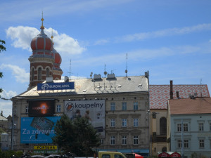 Přijde vám Plzeň přeplácaná reklamou? Město chce řešit, jak s tímto nešvarem zatočit