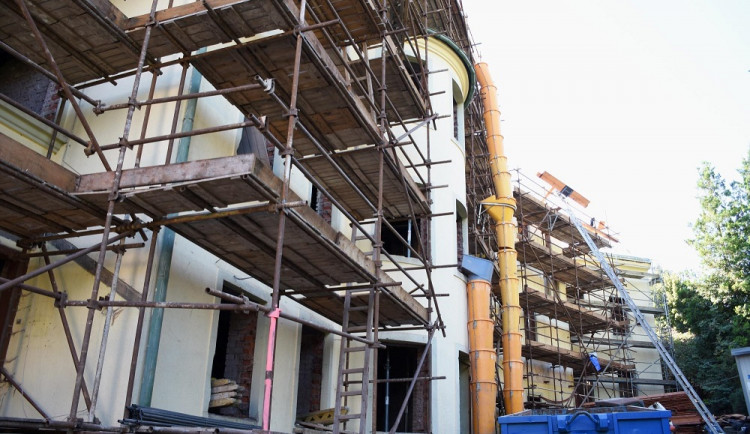 V Trutnově se staví Poradenské a vzdělávací centrum za 67 milionů