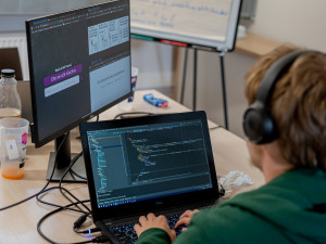 Experti na plzeňském hackatonu vyvíjeli důmyslné aplikace pro digitální vzdělávání