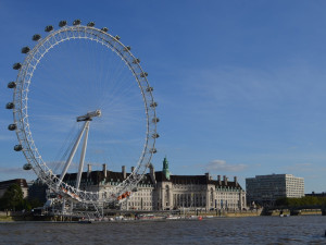 Češi cestující do Británie budou muset od sobotního rána nastoupit do dvoutýdenní karantény
