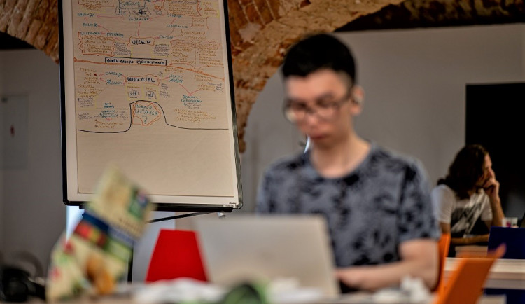 Experti na plzeňském hackatonu vyvíjeli důmyslné aplikace pro digitální vzdělávání