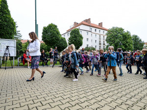 Do plzeňských škol zřizovaných městem nastoupilo dnes 1600 prvňáčků