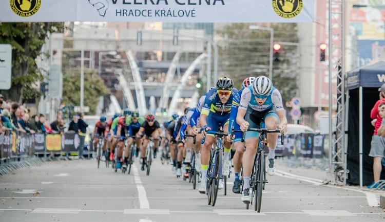 Centrum Hradce bude zítra patřit cyklistům. Řidiči se na Ulrichovo náměstí nedostanou