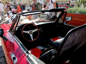 Nablýskané italské vozy obsadily náměstí v Republiky v Plzni, přijelo jich 170