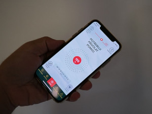 Aplikace záchranka nově umí spojit člověka v nouzi videohovorem se záchranáři