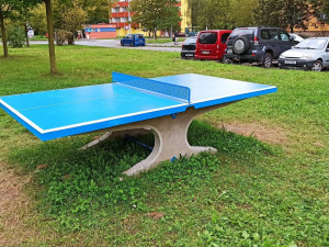 Veřejnost rozhodla o rozmístění pingpongových stolů, u jejich premiéry bude i legenda