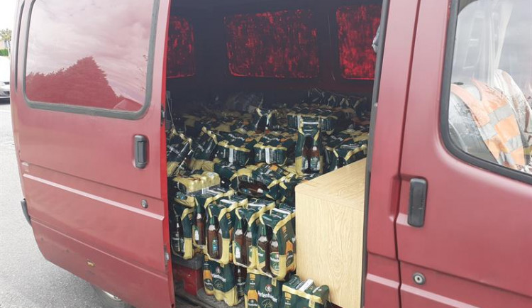 Oblíbený kšeft v příhraničních oblastech? Dovoz nezdaněného piva z Německa