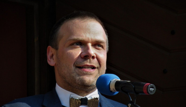 Primátor Martin Baxa měl negativní i druhý test na covid, už mohl opustit karanténu
