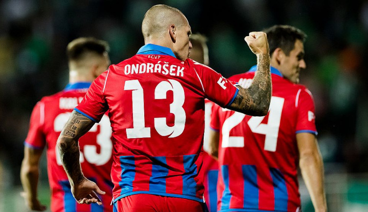 Kobra s 13 na zádech 