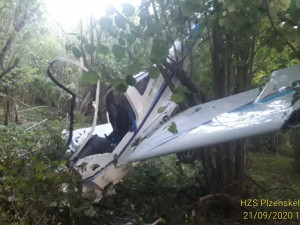 Pilot ultralightu havaroval večer na Tachovsku, vrtulník letecké záchranky ho transportoval do nemocnice