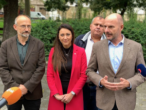 Tisková konference Pirátů a STAN