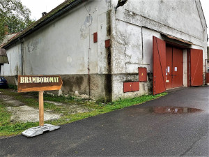 Unikátní bramboromat vám bleskově nasype dvě kila brambor a ještě se u toho pobavíte