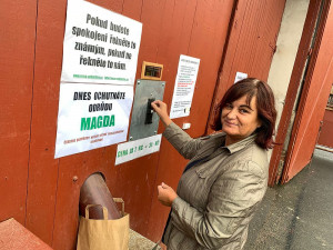 Unikátní bramboromat vám bleskově nasype dvě kila brambor a ještě se u toho pobavíte