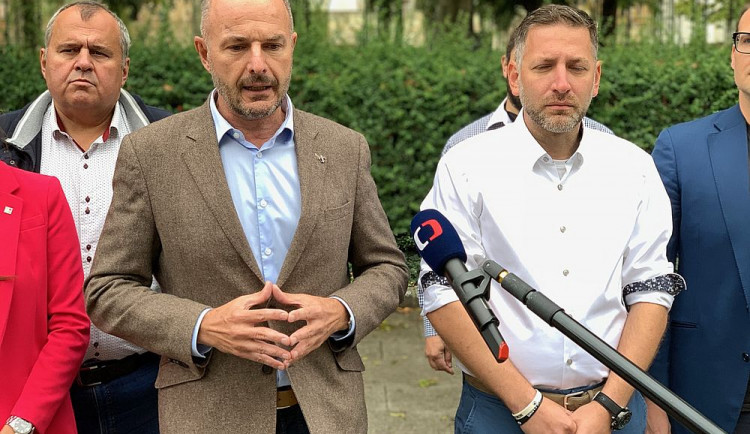 Lídři STAN a Pirátů Josef Bernard a Rudolf Špoták jednali dnes s vedení m ODS a TOP 09