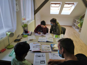 Studenti ZČU už teď pomáhají zdravotnictví v první linii v boji s covidem, další se zapojili do výuky